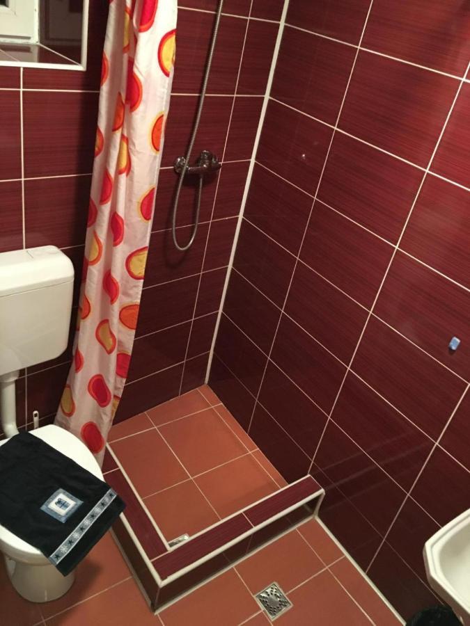 Rolling Stone Hostel Μπρασόβ Εξωτερικό φωτογραφία