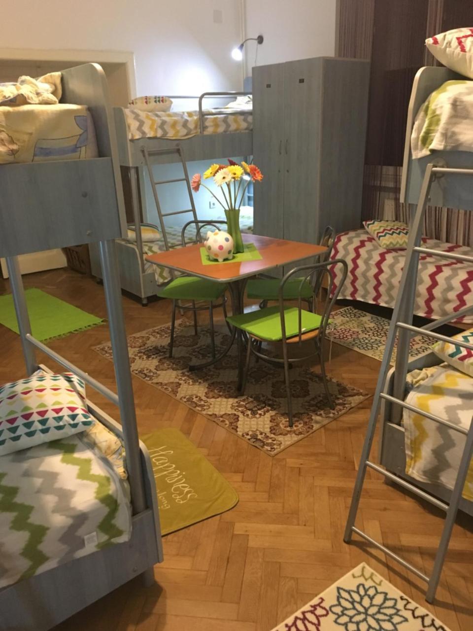 Rolling Stone Hostel Μπρασόβ Εξωτερικό φωτογραφία